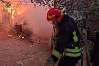 М. Нікополь: вогнеборці загасили пожежу на території приватного домоволодіння