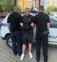 Поліцейські затримали зловмисника, який погрожував підірвати будівлю у Львові