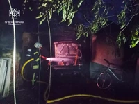 Стрийський район: вогнеборці ліквідували пожежу в гаражі та врятували від вогню поруч розташовану будівлю