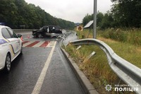 На Хмельниччині слідчі встановлюють обставини ДТП, у якій загинув 29-річний водій