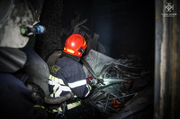 У Хмельницькому районі рятувальники ліквідували пожежу будівлі фарбувального цеху