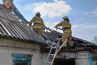 Нікопольський район: вогнеборці приборкали займання в житловому будинку