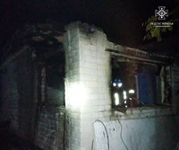 Кременчуцький район: під час гасіння пожежі в будинку врятовано 2 людей