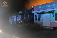 М. Дніпро: співробітники ДСНС загасили пожежу в магазині