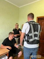 На Харківщині поліцейські затримали чоловіка за скоєння грабежу