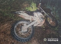 Поліцейські встановили неповнолітнього, який незаконно заволодів мотоциклом жителя Чернівецького району