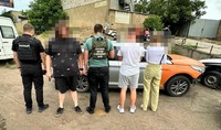 (ВІДЕО) На Одещині правоохоронці виявили групу осіб, які надавали «туристичні послуги» військовозобов’язаним