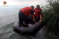 Синельниківський район: рятувальники дістали з водойми тіло загиблого чоловіка