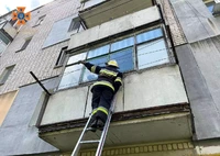 У Кропивницькому рятувальники відкрили двері квартири, де чоловік потребував допомоги лікарів