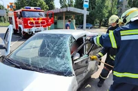 М. Павлоград: рятувальники деблокували травмованого водія з пошкодженого автомобіля