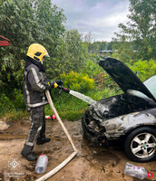 Фастівський район: рятувальниками ліквідовано загорання автомобіля