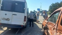 ДТП з 4 автомобілями на Житомирській трасі, двоє потерпілих: Поліція Київщини розслідує причини зіткнення
