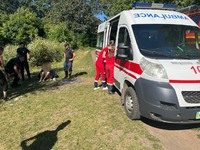 Лозівський район: ДСНСники врятували дівчинку, яка впала у зливний колодязь місцевої водойми