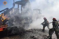 Нікопольський район: вогнеборці ліквідували пожежу в вантажному причепі на якому знаходилось два трактора