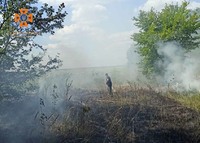 Київська область: рятувальники ліквідували загорання трав’яного настилу та сміття на відкритій території