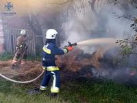 На Конотопщині, приборкуючи загоряння, вогнеборці врятували житловий будинок