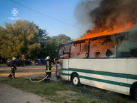Яворівський район: під час ремонту загорівся автобус
