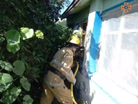 Лубни: рятувальники ліквідували пожежу в житловому будинку