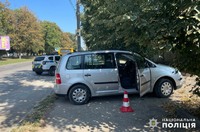 У Кам’янці-Подільському слідчі встановлюють обставини ДТП, у якій травмувалась 38-річна місцева жителька