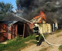 Київська область: під час гасіння пожежі в гаражі виявлено тіло чоловіка