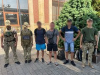 На півшляху до Словаччини прикордонники затримали трьох правопорушників