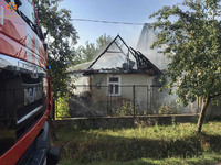 Рятувальники захистили від вогню житловий будинок