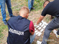 У Вінницькому районі поліція затримала посадовця лісгоспу під час отримання неправомірної вигоди