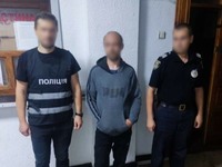 Чернігівські поліцейські затримали торгівця наркотиками