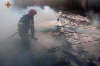 М. Кривий Ріг: вогнеборці загасили пожежу в господарчих спорудах
