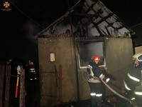 Ужгородські рятувальники ліквідували пожежу в житловому будинку