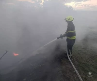 Карлівка: рятувальники загасили пожежу на відкритій території