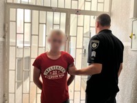 Поліцейські Мукачівщини затримали зловмисника, який намагався обікрасти будинок мешканки району