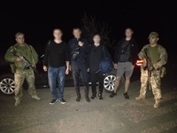 На Одещині прикордонники затримали організатора незаконного переправлення осіб через кордон та 6 ухилянтів