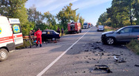 На Полтавщині поліція встановлює обставини ДТП, в якій травмувався водій легковика