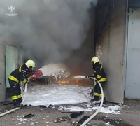 У Черкасах рятувальники ліквідували пожежу автомобіля