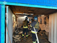 Богодухівський район: рятувальники загасили пожежу, спричинену ворожими обстрілами