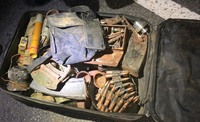 На Дніпропетровщині поліцейські виявили в автомобілі боєприпаси та вибухові речовини