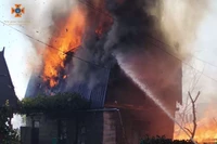 Павлоградський район: вогнеборці приборкали пожежу на території садового товариства