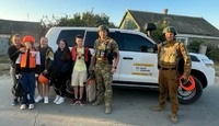 З обстрілюваних російською армією Херсона та Комишан поліцейські евакуювали 3 сім’ї з дітками