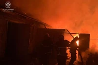 Криворізький район: надзвичайники ліквідували пожежу на території приватного домоволодіння