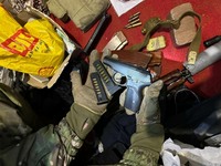 На Дніпропетровщині поліцейські вилучили у чоловіка збройний арсенал: обвинувальний акт направлено в суд