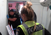 Задушив та заховав тіло у ванній: у Києві затримано підозрюваного у вбивстві пенсіонера