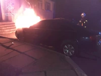 Червоноградський район: вогнеборці ліквідували пожежу в автомобілі «Audi A6»