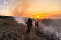 Куп’янський район: окупанти нещадно нищать українську землю, випалюючи все довкола