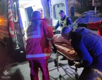 На Миколаївщині в дорожньо-транспортній пригоді постраждало 8 людей, одну жінку довелось деблокувати рятувальникам