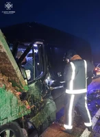 Чернівецький район: рятувальники деблокували травмованого внаслідок ДТП водія
