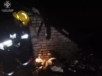 Новоукраїнський район: рятувальники ліквідували пожежу на території приватного домогосподарства