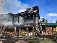 Вогнеборці Пилипця та Міжгір’я ліквідували пожежу в житловому будинку