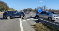 Поліція Полтавщини встановлює обставини ДТП, в якій травмувалась пасажирка легковика