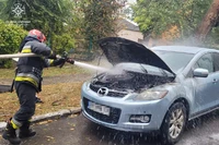 М. Синельникове: вогнеборці ліквідували займання легкового автомобіля
